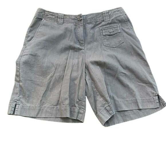 J Jill Gray High Rise Button Flat Front Cargo Shorts Size 8 - Picture 1 of 4